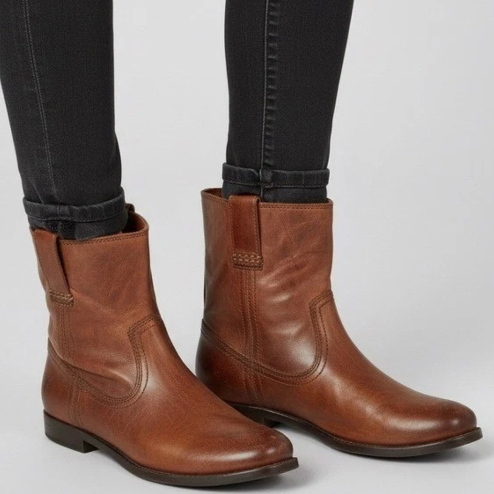 Frye "Anna Shortie" Leather Ankle Boots Size 6.5